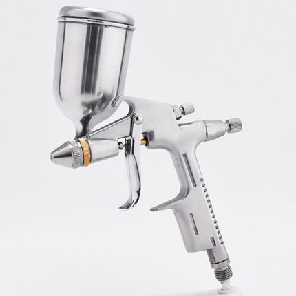 pneumatic atomizing spray gun